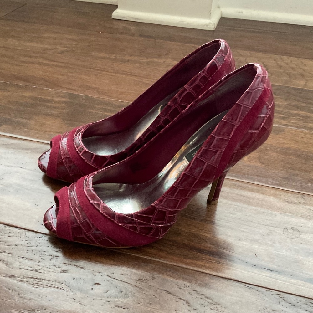 White House Black Market peep toe heels size 7, rose pink, shoes